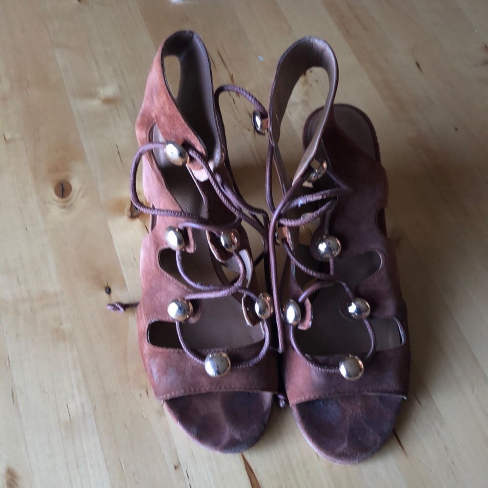 Rebecca Minkoff brown & gold suede gladiator heels Size 6.5. 3.5” heels. Comfy